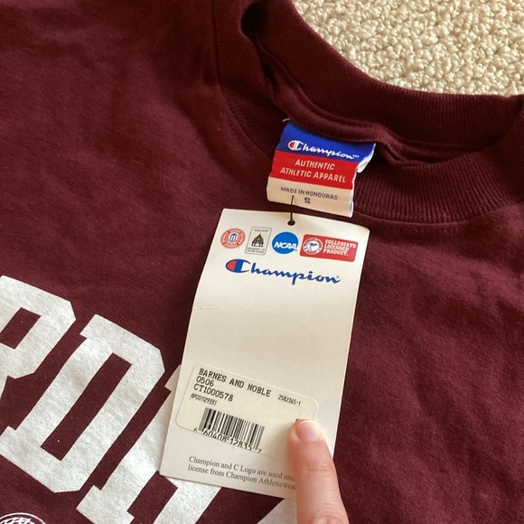 NEW Champion Fordham University T-Shirt Maroon Unisex Size Small 100% Cotton NWT - Picture 4 of 10